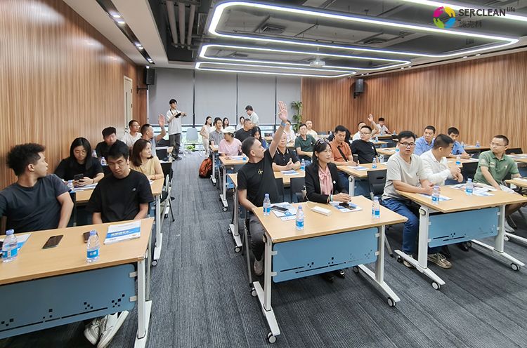 广东省工业和信息化厅2025 
年高端装备制造产业集群培育专题研修班一行到访深圳市兴业卓辉实业有限公司开展参观学习活动