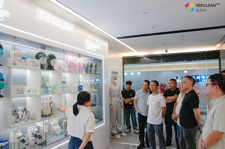 广东省工业和信息化厅2025 
年高端装备制造产业集群培育专题研修班一行到访深圳市兴业卓辉实业有限公司开展参观学习活动