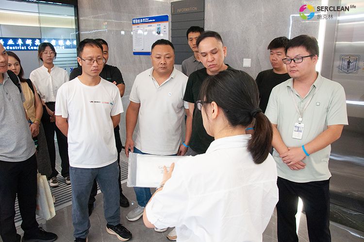 广东省工业和信息化厅2025 
年高端装备制造产业集群培育专题研修班一行到访深圳市兴业卓辉实业有限公司开展参观学习活动